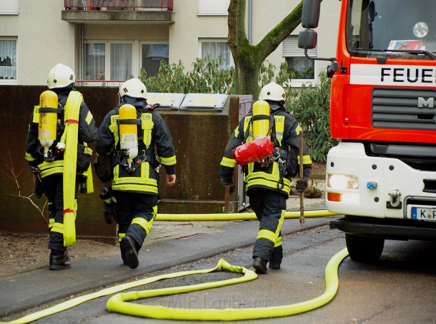 Feuer Koeln Vingst Ansbacherstr P53.JPG